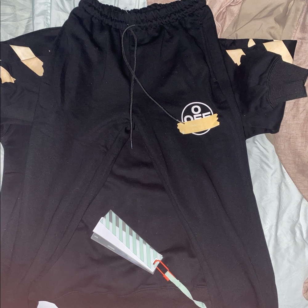 Off White Set